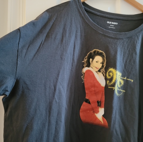 New Old Navy Sz 2X tall Mariah Carey T-Shirt Top Gray Black Cropped Holiday NWT - Picture 2 of 6